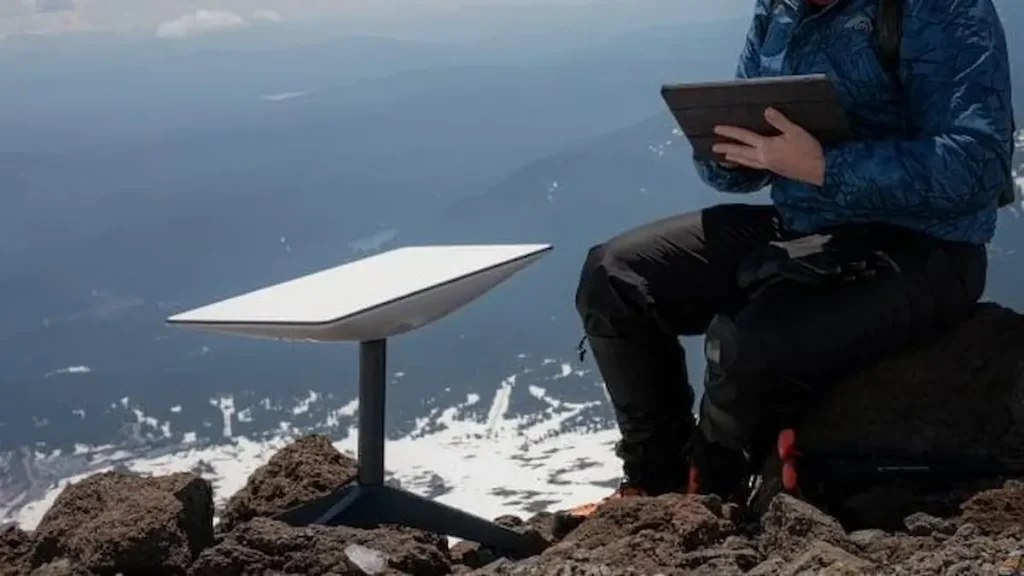 Starlink Gen 1 WiFi Langit yang Bikin Lo Gak Takut Ke Pelosok - phillyist.com (3)