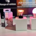 Ganti Warna Sesuai Mood Cuma Philips Hue Essential Bulbs yang Bisa Gini! - phillyist.com