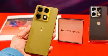 Tipis, Elegan, Nggak Masuk Akal — Motorola Signature Bikin Geger - phillyist.com